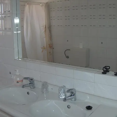 A Lareira Gæstehus 3*