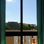 Konukevi A Lareira