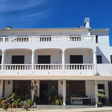 Konukevi A Lareira 3*
