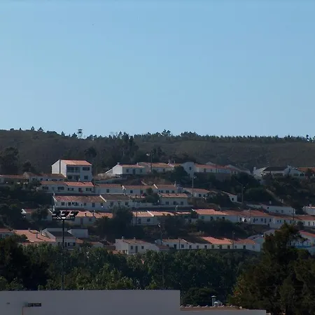 Konukevi A Lareira
